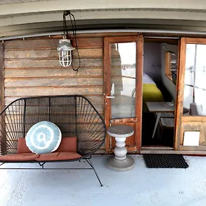 Couette-café Bed In Boat, Amsterdam