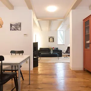  Privatunterkunft Kloveniers